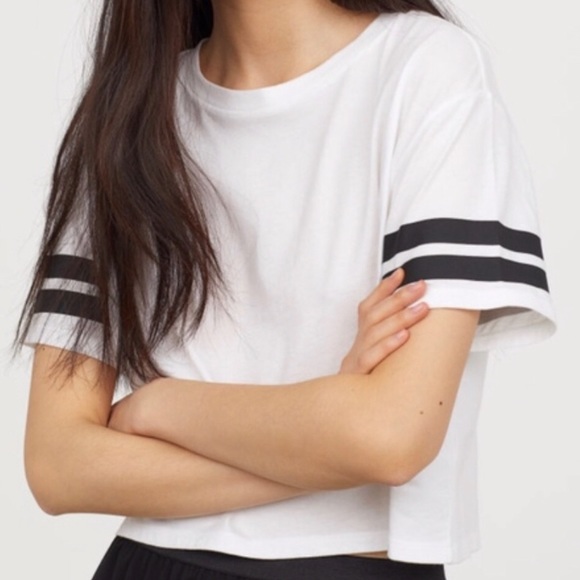 American Eagle Outfitters Tops - American Eagle t-shirt! ✨